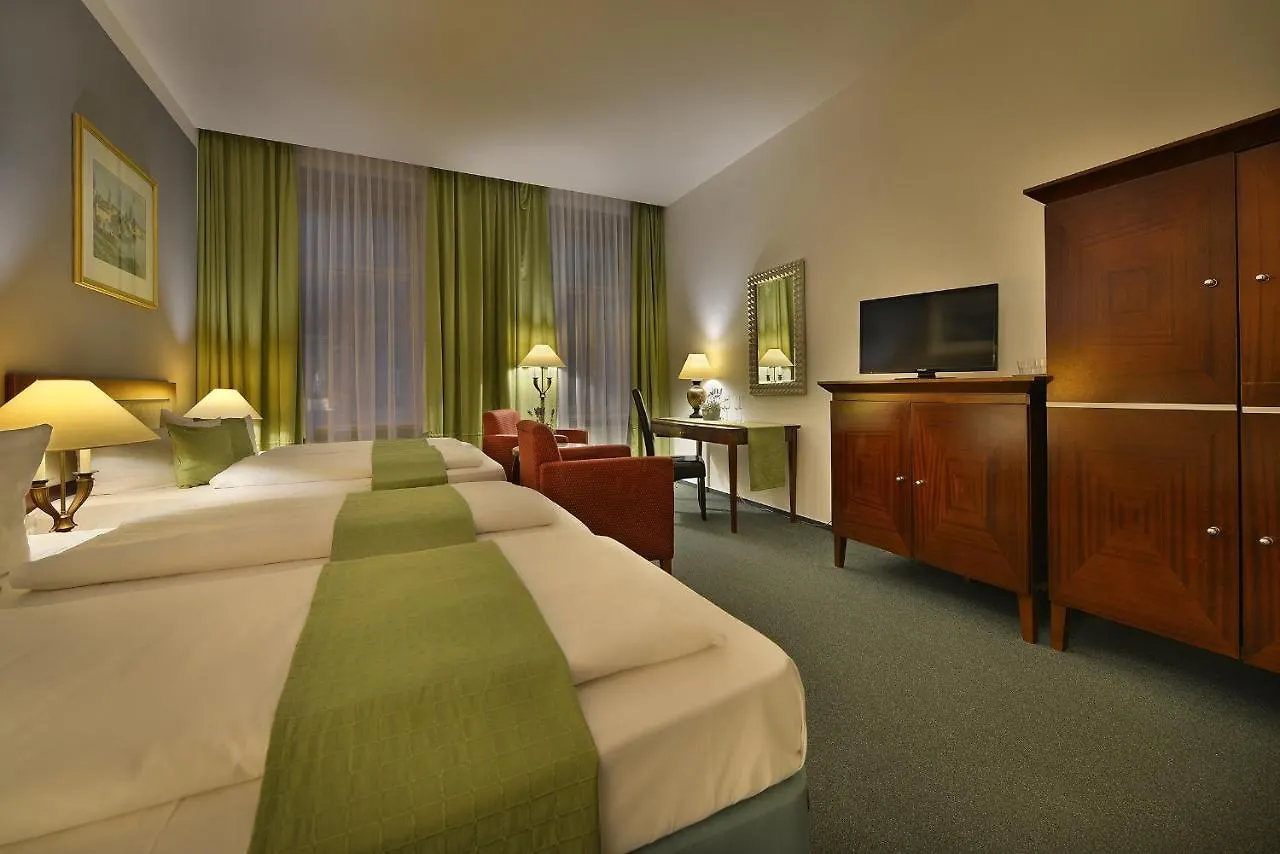 Prague Season Three Stars Hotel