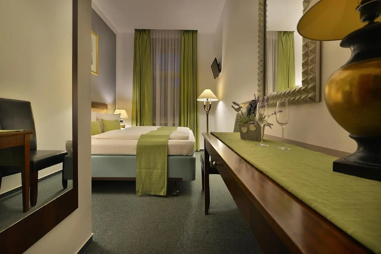 Prague Season Three Stars Hotel