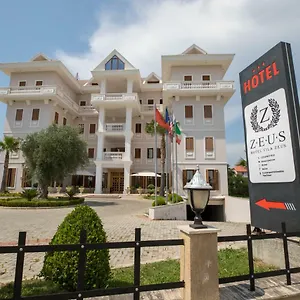 Otel Zeus Rinas
