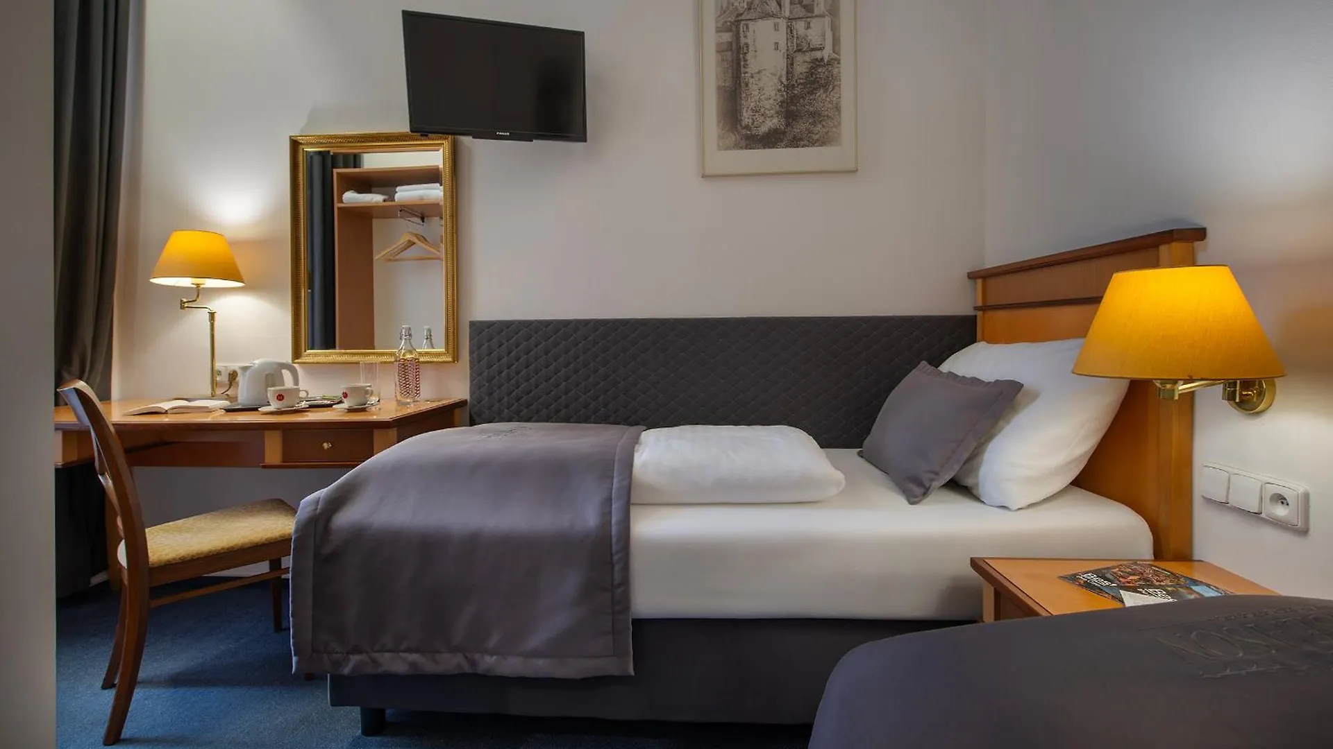 Prague Season Three Stars Otel
