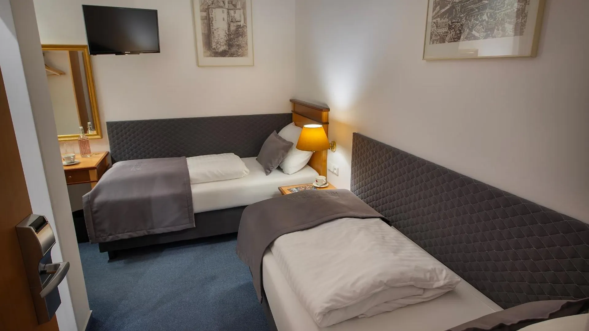 Prague Season Three Stars Otel 3*,  Çek Cumhuriyeti