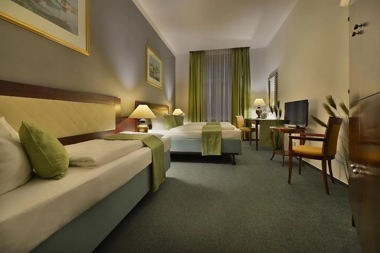 Prague Season Three Stars Hotel