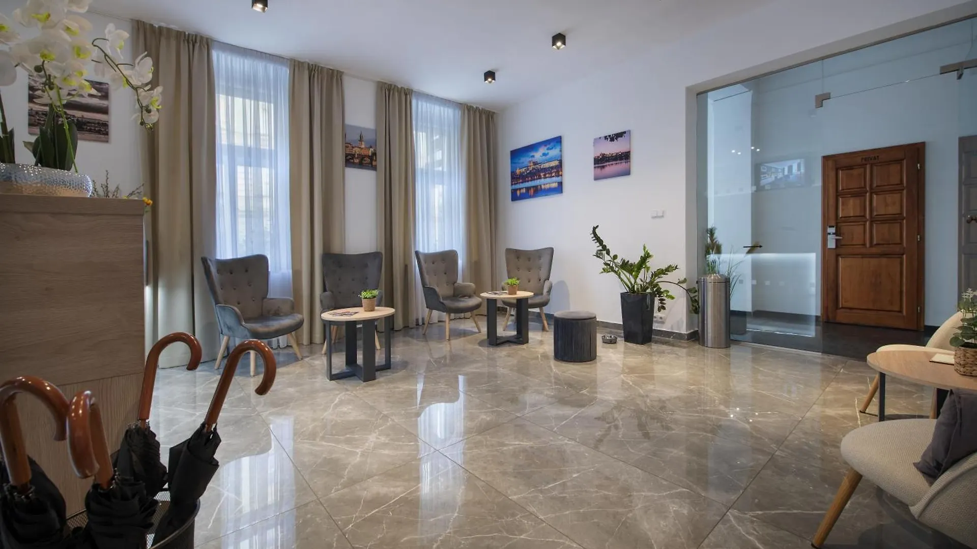 Prague Season Three Stars Hotell